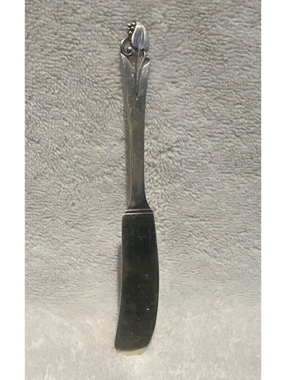 Antique Sterling Frank Smith Silver Flat Handle Woodlily 6.25”L Butter Spreader